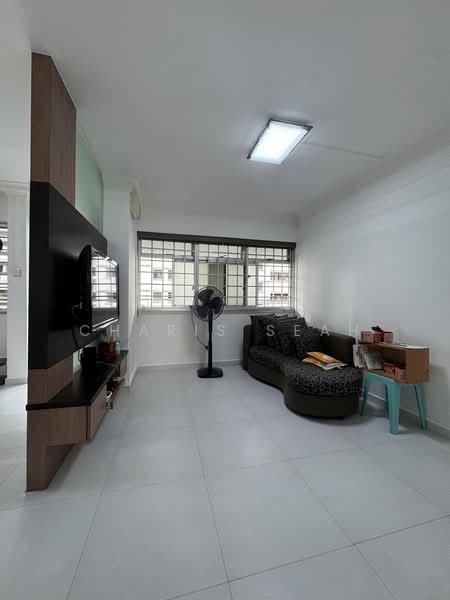 743 Woodlands Circle, 743 Woodlands Circle, 3 Bedrooms, 980 sqft, HDB Flat For Sale, by Charis Seah, 500142398 - Living Room - PropertyGuru.com.sg
