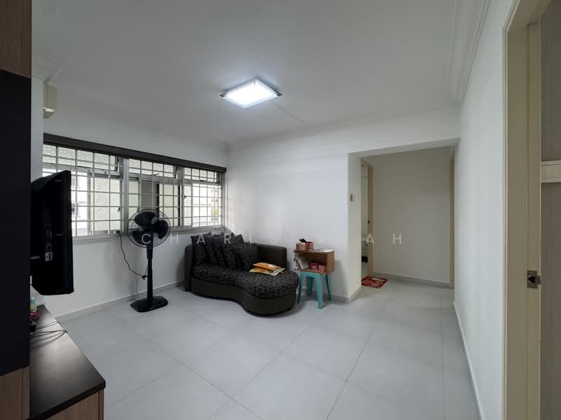 743 Woodlands Circle, 743 Woodlands Circle, 3 Bedrooms, 980 sqft, HDB Flat For Sale, by Charis Seah, 500142398 - Living Room - PropertyGuru.com.sg