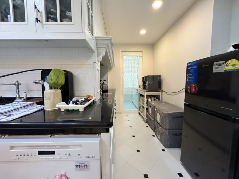 Le Hill, 44 Pasir Panjang Hill, 3 Bedrooms, 1,206 sqft, Condominium For Sale, by Lai Kong Fei, 500142404 - Kitchen - PropertyGuru.com.sg