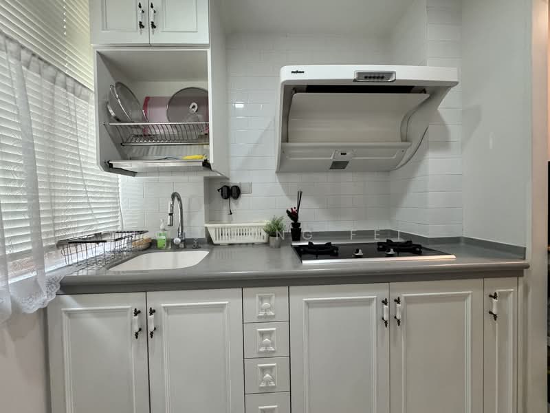 Le Hill, 44 Pasir Panjang Hill, 3 Bedrooms, 1,206 sqft, Condominium For Sale, by Lai Kong Fei, 500142404 - Kitchen - PropertyGuru.com.sg