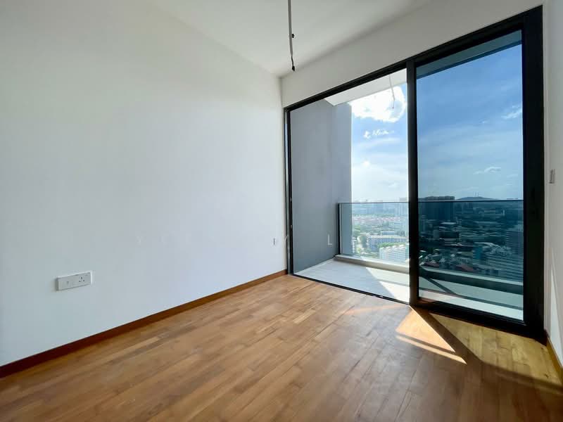 Stirling Residences, 23 Stirling Road, 2 Bedrooms, 657 sqft, Condominium For Rent, by Yee Bey Liew, 500142408 - Balcony - PropertyGuru.com.sg