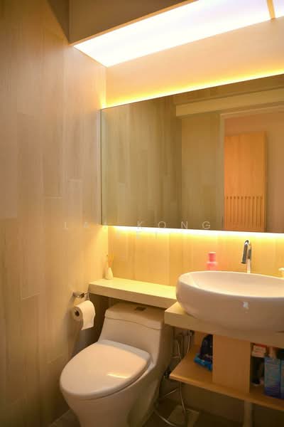 661B Edgedale Plains, 661B Edgedale Plains, 3 Bedrooms, 990 sqft, HDB Flat For Sale, by Lai Kong Fei, 500142416 - Bathroom - PropertyGuru.com.sg