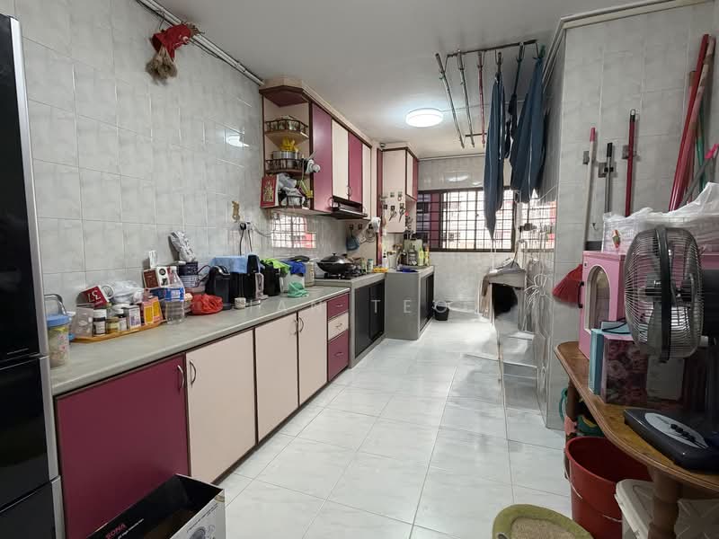 474 Jurong West Street 41, 474 Jurong West Street 41, Room Rental, 200 sqft, HDB Flat For Rent, by Ian Teo, 500142418 - Kitchen - PropertyGuru.com.sg