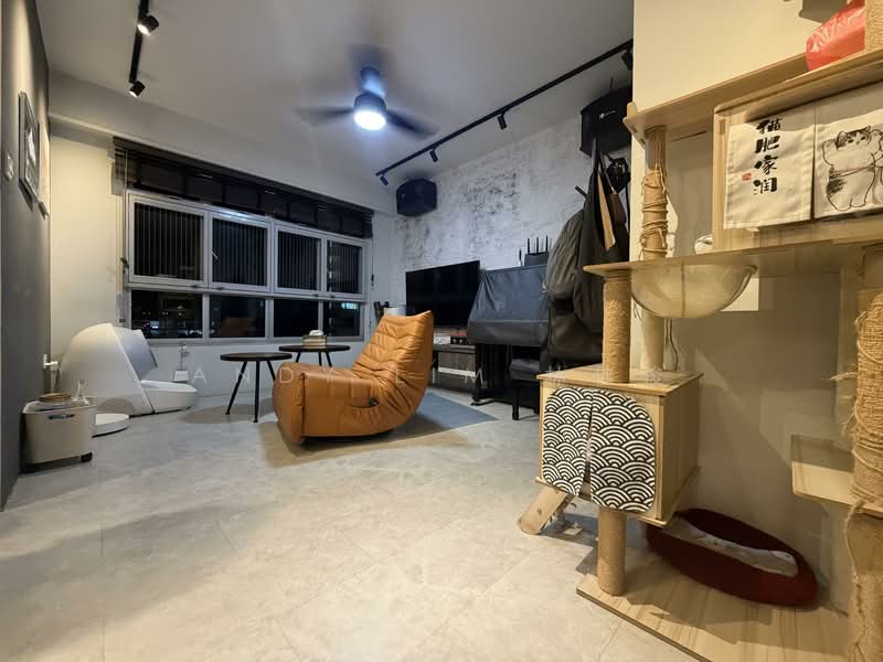 675B Fern Grove @ Yishun, 675B Yishun Avenue 4, 3 Bedrooms, 1,001 sqft, HDB Flat For Sale, by Andy Lim 林佳俊, 500142429 - Living Room - PropertyGuru.com.sg
