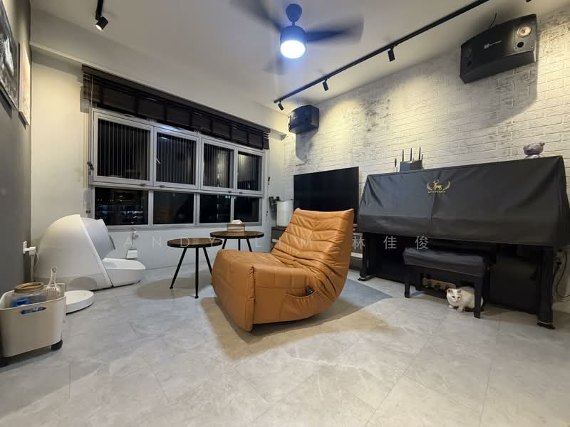 675B Fern Grove @ Yishun, 675B Yishun Avenue 4, 3 Bedrooms, 1,001 sqft, HDB Flat For Sale, by Andy Lim 林佳俊, 500142429 - Living Room - PropertyGuru.com.sg