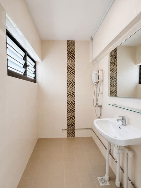 15 Joo Seng Road, 15 Joo Seng Road, 3 Bedrooms, 1,140 sqft, HDB Flat For Sale, by JOAN GOH, 500142432 - Bathroom - PropertyGuru.com.sg