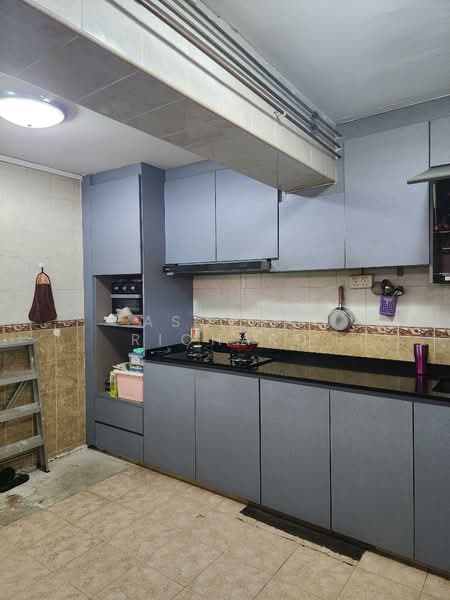 33 Teban Gardens Road, 33 Teban Gardens Road, 2 Bedrooms, 681 sqft, HDB Flat For Rent, by Asokan Richard, 500142433 - Kitchen - PropertyGuru.com.sg