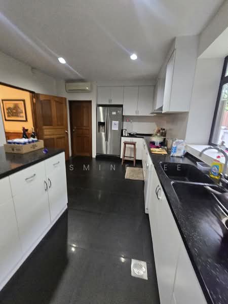King Albert Park, KING ALBERT PARK, 6 Bedrooms, 7,000 sqft, Good Class Bungalow For Rent, by Jasmine See, 500142436 - Kitchen - PropertyGuru.com.sg