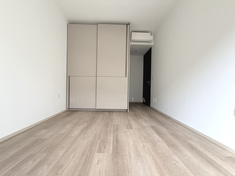 The Watergardens at Canberra, 51 Canberra Drive, 3 Bedrooms, 1,109 sqft, Condominium For Sale, by Nigel Tan, 500142437 - Master Room - PropertyGuru.com.sg
