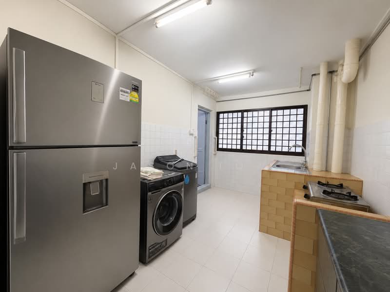 238 Serangoon Avenue 2, 238 Serangoon Avenue 2, 3 Bedrooms, 904 sqft, HDB Flat For Sale, by Jason Low, 500142438 - Kitchen - PropertyGuru.com.sg