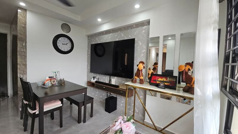 467C Bukit Batok West Avenue 9, 467C Bukit Batok West Avenue 9, 2 Bedrooms, 732 sqft, HDB Flat For Sale, by Syarif Hadi, 500142443 - Living Room - PropertyGuru.com.sg