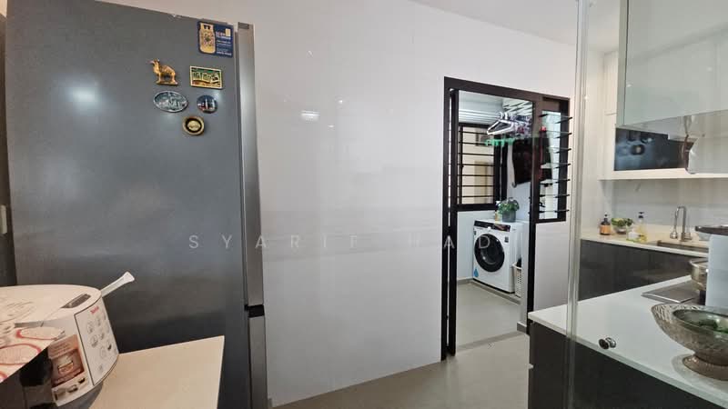 467C Bukit Batok West Avenue 9, 467C Bukit Batok West Avenue 9, 2 Bedrooms, 732 sqft, HDB Flat For Sale, by Syarif Hadi, 500142443 - Kitchen - PropertyGuru.com.sg