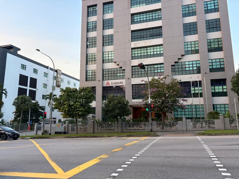 Unity Centre, 51 Bukit Batok Crescent, 3,681 sqft, Light Industrial (B1) For Sale, by Aishah Yusoff, 500142448 - Exterior - CommercialGuru.com.sg