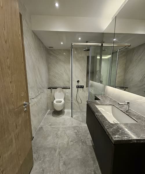 Shrewsbury Road, , 6 Bedrooms, 6,062 sqft, Terraced House For Sale, by Joy Wang Pei Pei, 500142454 - Bathroom - PropertyGuru.com.sg