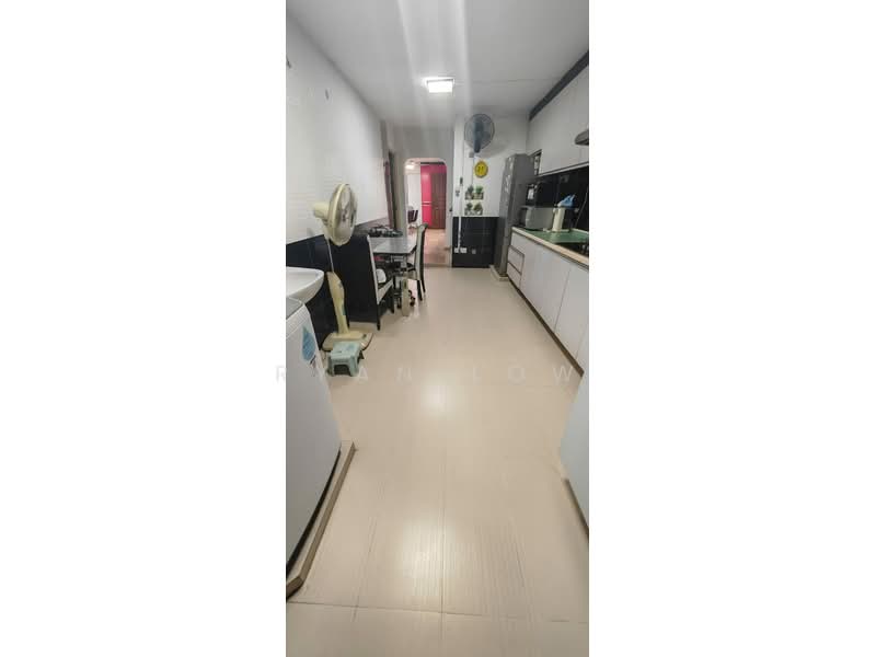 483 Jurong West Street 41, 483 Jurong West Street 41, 3 Bedrooms, 1,100 sqft, HDB Flat For Rent, by Ryan Low, 500142455 - Kitchen - PropertyGuru.com.sg
