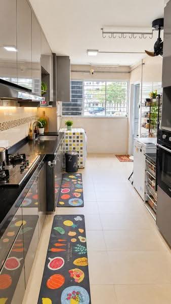 240 Bukit Panjang Ring Road, 240 Bukit Panjang Ring Road, Dairy Farm / Bukit Panjang / Choa Chu Kang, 3 Bedrooms, 904 sqft, HDB Flat For Sale, by Azhar Sulaiman, 500142458 - Kitchen - PropertyGuru.com.sg