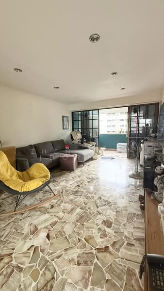 260 Jurong East Street 24, 260 Jurong East Street 24, 3 Bedrooms, 1,302 sqft, HDB Flat For Sale, by Zhen Zhen (Doris)卓嫃臻, 500142469 - Living Room - PropertyGuru.com.sg
