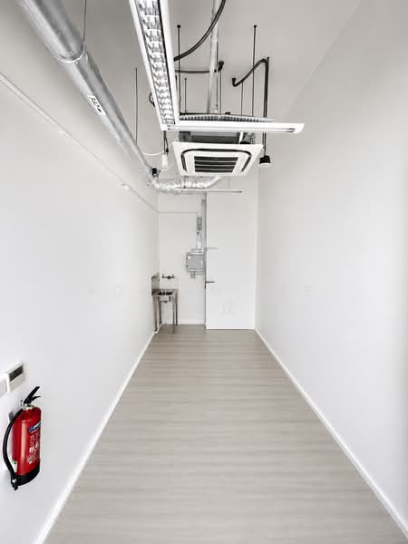 Oxley Tower, 138 Robinson Road, 161 sqft, Other Retail For Rent, by Adrian Lee 李俊汶, 500142472 - Interior - CommercialGuru.com.sg