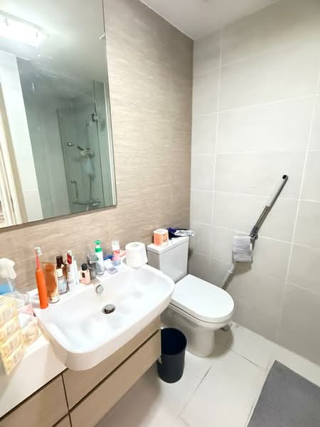 The Lakefront Residences, 42 Lakeside Drive, Room Rental, 200 sqft, Condominium For Rent, by Maple Ser Beng Chai, 500142474 - Bathroom - PropertyGuru.com.sg