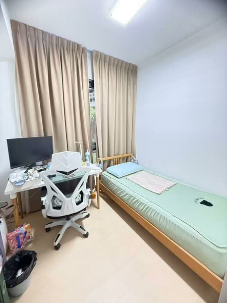 The Lakefront Residences, 42 Lakeside Drive, Room Rental, 200 sqft, Condominium For Rent, by Maple Ser Beng Chai, 500142474 - Bedroom - PropertyGuru.com.sg