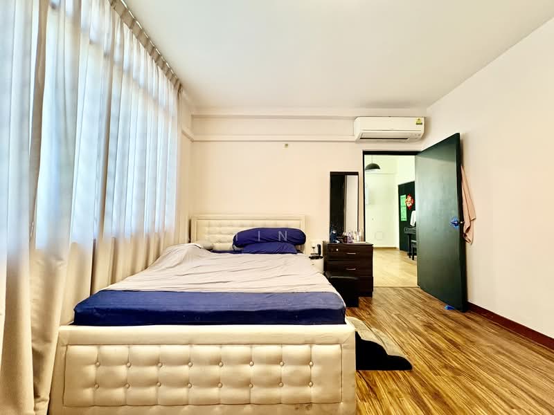 999 Years Like Freehold East Coast Road D15 Frankel Estate 1485 Sqft 3 Bed 4 Bed Siglap Walk up, East Coast Road, 3 Bedrooms, 1,485 sqft, Shophouse For Sale, by Martin Yeo, 500142477 - Bedroom - PropertyGuru.com.sg