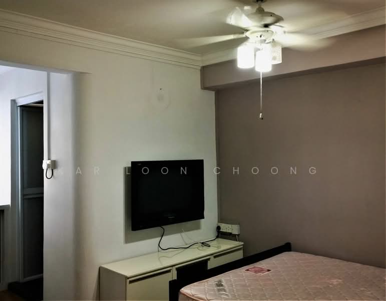 420 Hougang Avenue 10, 420 Hougang Avenue 10, 3 Bedrooms, 1,130 sqft, HDB Flat For Rent, by Kar Loon Choong, 500142482 - Bedroom - PropertyGuru.com.sg