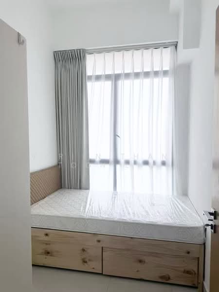 Midtown Residences, 1189 Upper Serangoon Road, Room Rental, 107 sqft, Condominium For Rent, by Varien Thang Toon Lim, 500142497 - Bedroom - PropertyGuru.com.sg