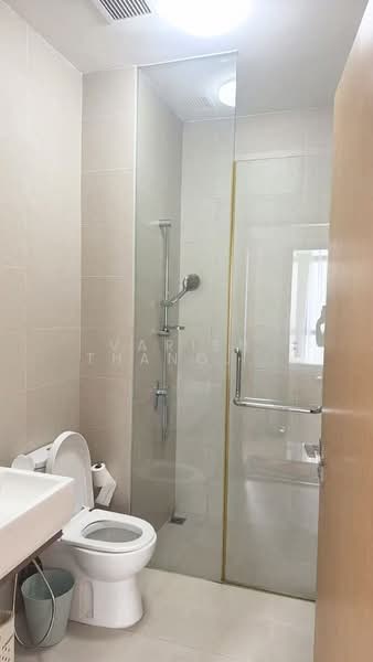 Midtown Residences, 1189 Upper Serangoon Road, Room Rental, 107 sqft, Condominium For Rent, by Varien Thang Toon Lim, 500142497 - Bathroom - PropertyGuru.com.sg