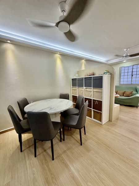 367 Bukit Batok Street 31, 367 Bukit Batok Street 31, 2 Bedrooms, 732 sqft, HDB Flat For Sale, by Kalvin Lai, 500142499 - Living Room - PropertyGuru.com.sg
