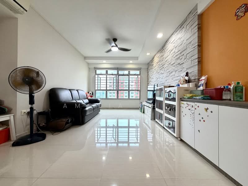 178B Rivervale Crescent, 178B Rivervale Crescent, 3 Bedrooms, 1,001 sqft, HDB Flat For Sale, by Amelia Chia, 500142562 - Living Room - PropertyGuru.com.sg
