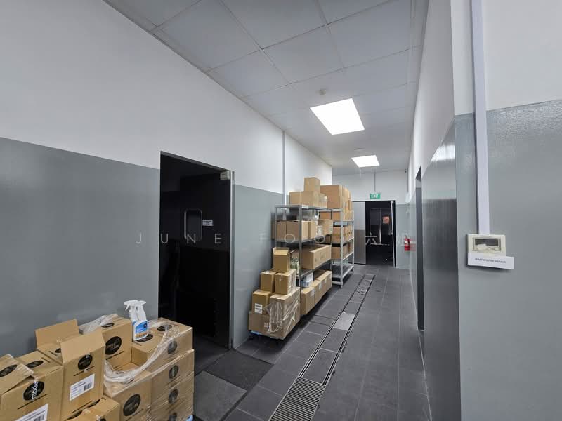 Hersing Kitchen @ Tampines, 21 Tampines Street 92, 6,347 sqft, Factory / Workshop (B2) For Rent, by June Foo 六姐, 500142570 - Corridor - CommercialGuru.com.sg