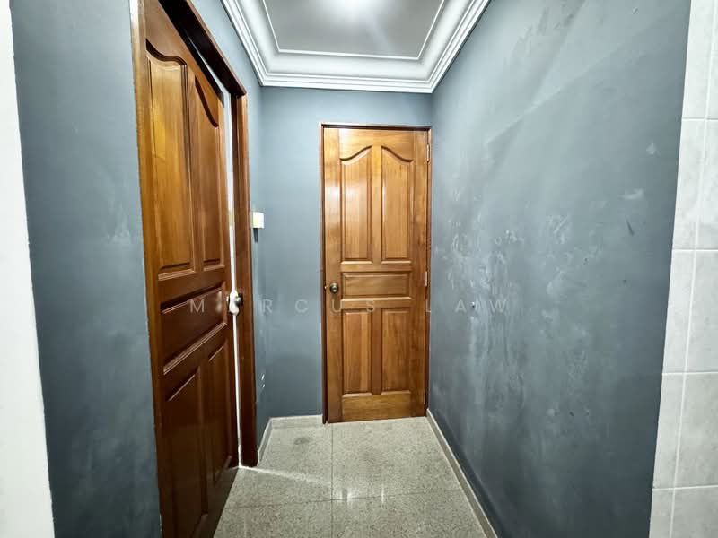 58 Chai Chee Drive, 58 Chai Chee Drive, 2 Bedrooms, 861 sqft, HDB Flat For Sale, by Marcus Law, 500142571 - Corridor - PropertyGuru.com.sg