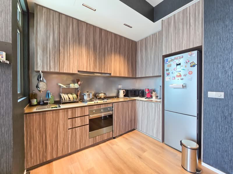 Principal Garden, 97 Prince Charles Crescent, 2 Bedrooms, 807 sqft, Condominium For Sale, by Lyn Yong, 500142578 - Kitchen - PropertyGuru.com.sg