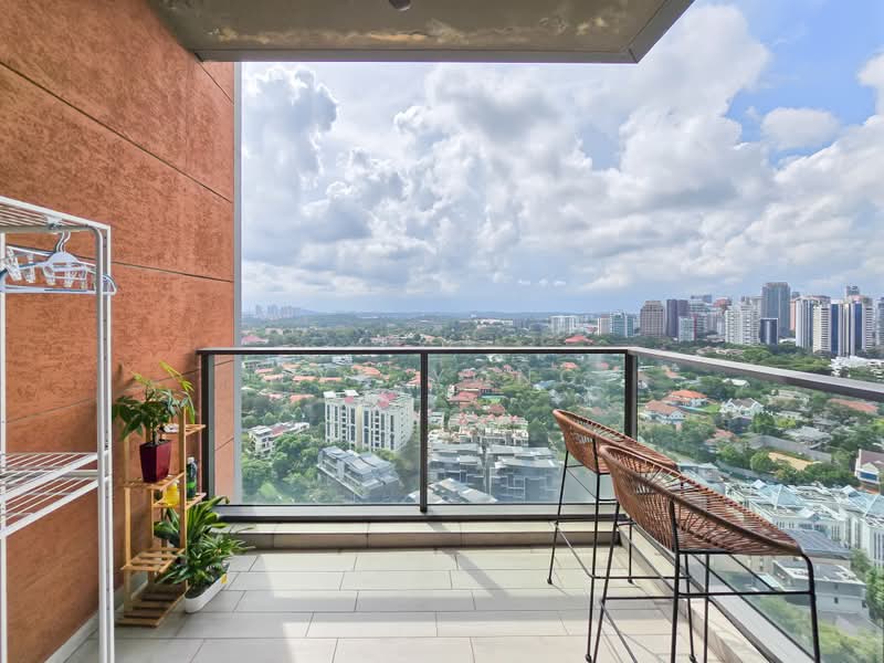 Principal Garden, 97 Prince Charles Crescent, 2 Bedrooms, 807 sqft, Condominium For Sale, by Lyn Yong, 500142578 - Balcony - PropertyGuru.com.sg