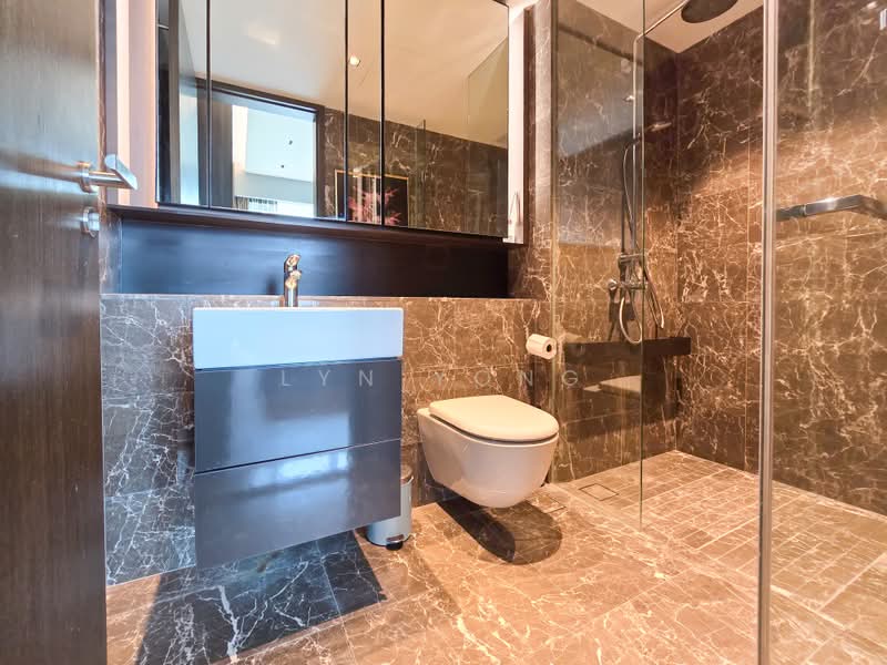Principal Garden, 97 Prince Charles Crescent, 2 Bedrooms, 807 sqft, Condominium For Sale, by Lyn Yong, 500142578 - Bathroom - PropertyGuru.com.sg
