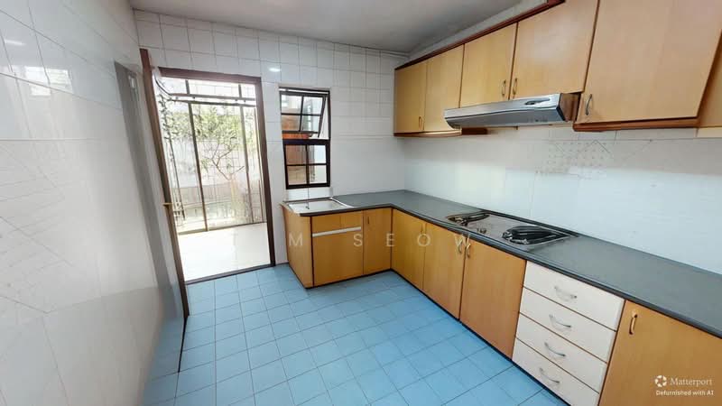 Quiet street south facing terrace, Jalan Daud/lorong Marican/ Lorong Marzuki, 6 Bedrooms, 4,000 sqft, Terraced House For Sale, by Tim Seow, 500142590 - Kitchen - PropertyGuru.com.sg