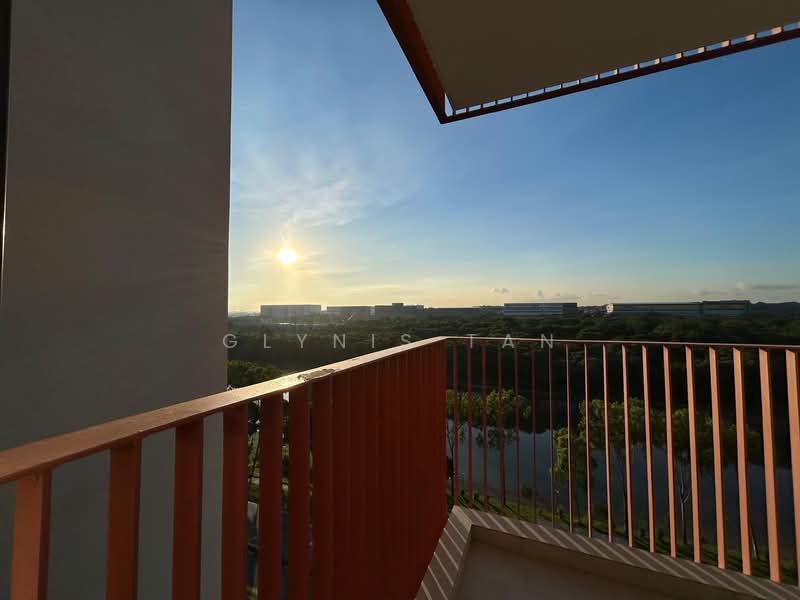 Riverfront Residences, 41 Hougang Avenue 7, 2 Bedrooms, 614 sqft, Condominium For Rent, by Glynis Tan, 500142602 - Balcony - PropertyGuru.com.sg