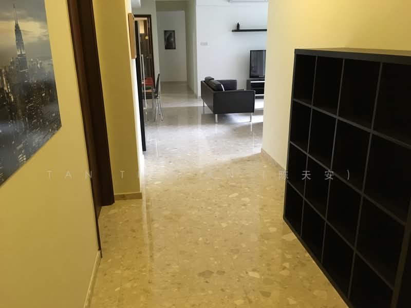 UE Square, 205 River Valley Road, 4 Bedrooms, 1,572 sqft, Apartment For Sale, by Tan Tien An (陈天安), 500142630 - Walk way to Living Room - PropertyGuru.com.sg