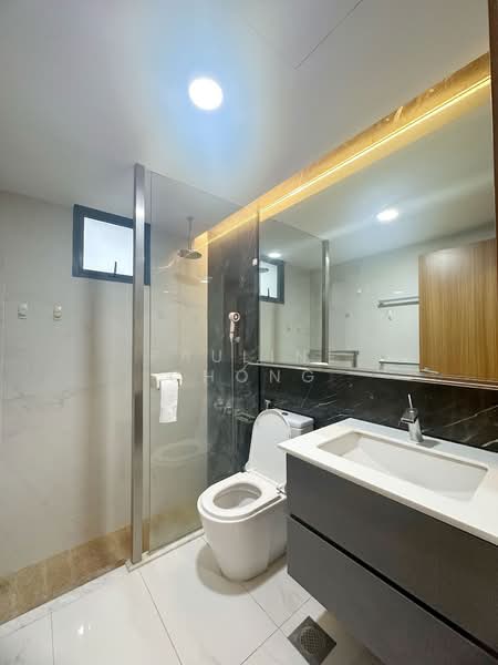 Watertown, 73 Punggol Central, 2 Bedrooms, 581 sqft, Condominium For Sale, by Pauline Chong, 500142631 - Bathroom - PropertyGuru.com.sg