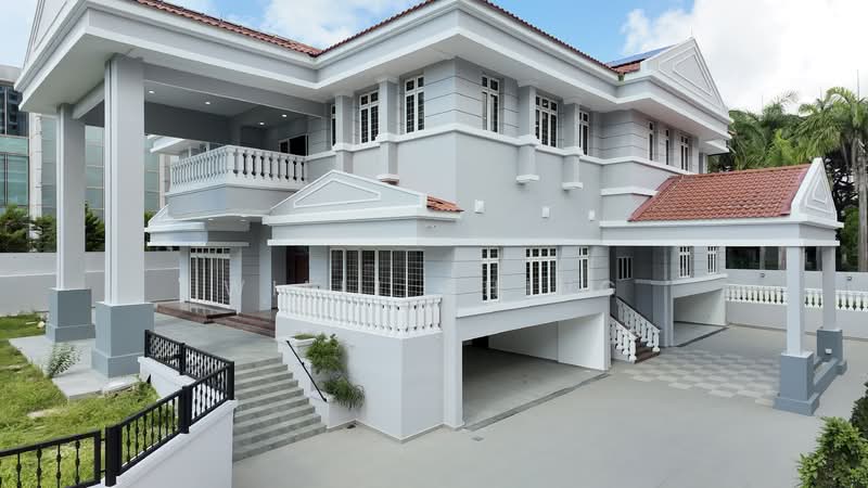 GCB-like Rare Majestic Bungalow in Prime Katong Bungalow Zone, , 7 Bedrooms, 10,158 sqft, Bungalow House For Sale, by Willi Ching, 500142634 - Exterior - PropertyGuru.com.sg