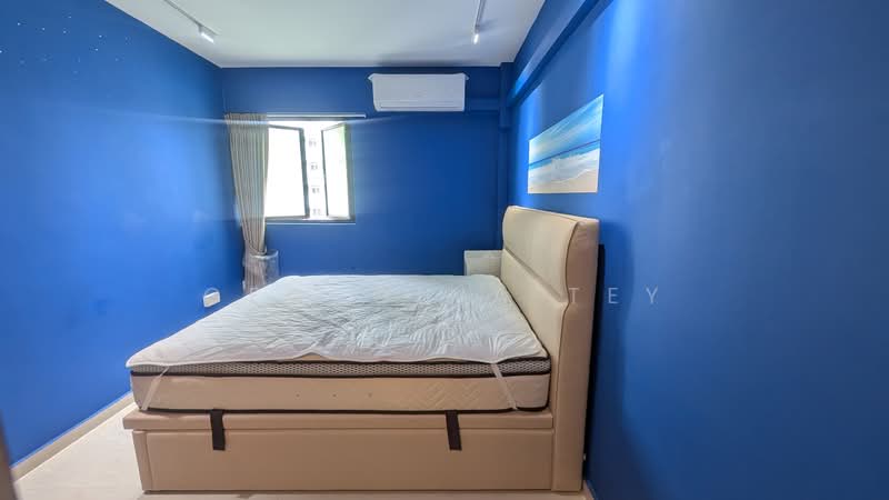5 Lorong Lew Lian, 5 Lorong Lew Lian, Room Rental, 100 sqft, HDB Flat For Rent, by Georgina Tey, 500142639 - Bedroom - PropertyGuru.com.sg