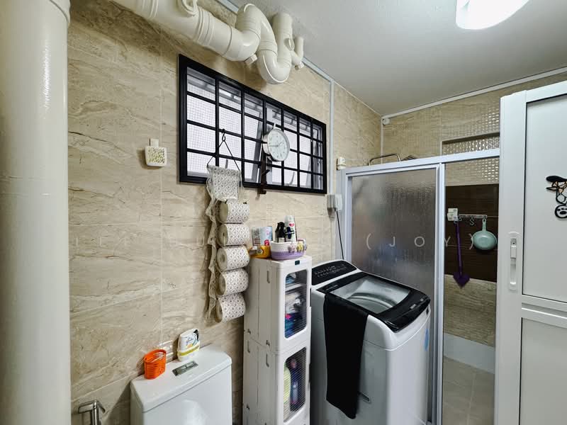 457 Pasir Ris Drive 4, 457 Pasir Ris Drive 4, 4 Bedrooms, 1,528 sqft, HDB Flat For Sale, by Lee Hui Jun (Joy), 500142651 - Master Bathroom - PropertyGuru.com.sg