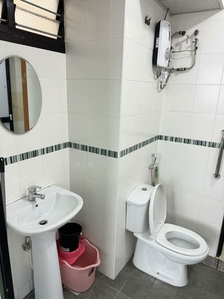 535 Choa Chu Kang Street 51, 535 Choa Chu Kang Street 51, 1 Bedroom, 495 sqft, HDB Flat For Rent, by Darryl Yap, 500142665 - Bathroom - PropertyGuru.com.sg