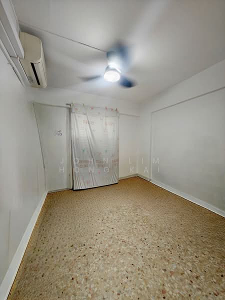 405 Ang Mo Kio Avenue 10, 405 Ang Mo Kio Avenue 10, 2 Bedrooms, 721 sqft, HDB Flat For Sale, by John Lim Hong Kai, 500142666 - Interior - PropertyGuru.com.sg