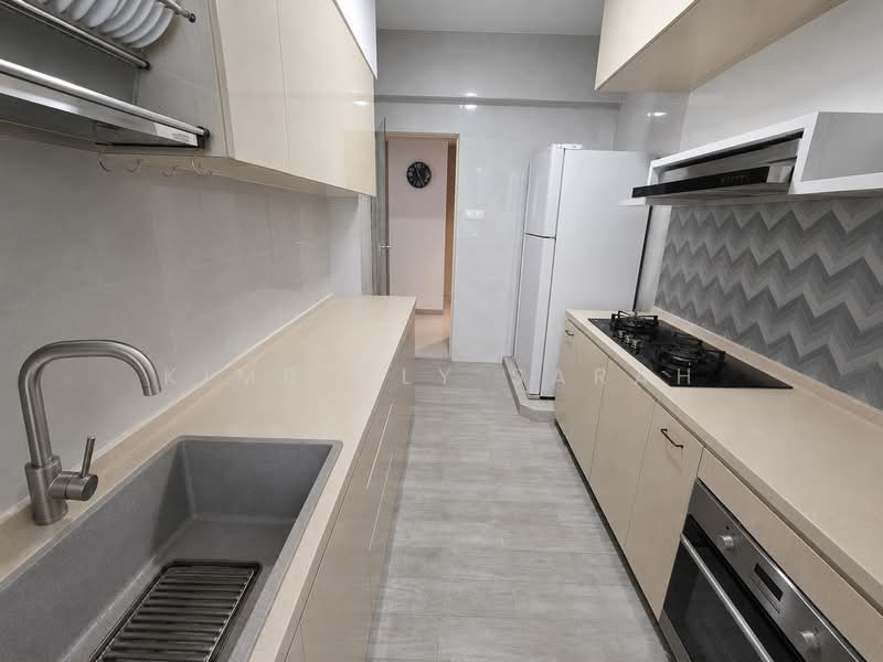 Castle Green, 481 Yio Chu Kang Road, 2 Bedrooms, 1,302 sqft, Condominium For Sale, by Kimberly Sarah, 500142675 - Kitchen - PropertyGuru.com.sg