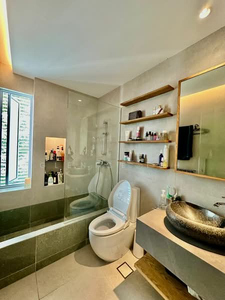 Aspen Loft, 170 Joo Chiat Terrace, 2 Bedrooms, 1,012 sqft, Condominium For Sale, by Glenice Toh, 500142679 - Bathroom - PropertyGuru.com.sg