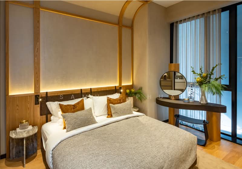 D5 cheap 2 bed, freehold, , 1 Bedroom, 743 sqft, Condominium For Sale, by Samuel Phua, 500142685 - Bedroom - PropertyGuru.com.sg