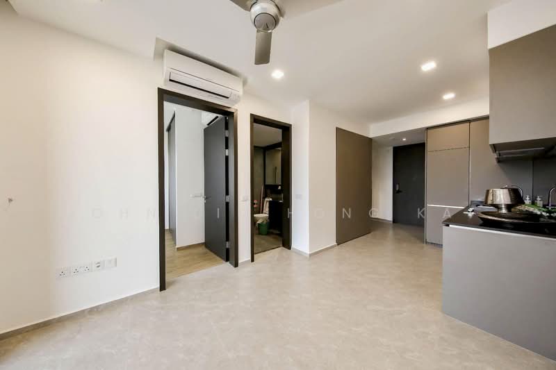 Park Colonial, 8 Woodleigh Lane, 1 Bedroom, 463 sqft, Condominium For Rent, by John Lim Hong Kai, 500142687 - Living Room - PropertyGuru.com.sg