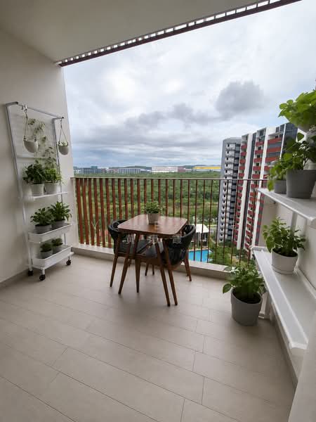 Riverfront Residences, 47 Hougang Avenue 7, 2 Bedrooms, 721 sqft, Condominium For Sale, by Yvone Wee 黄惠霞, 500142693 - Balcony - PropertyGuru.com.sg
