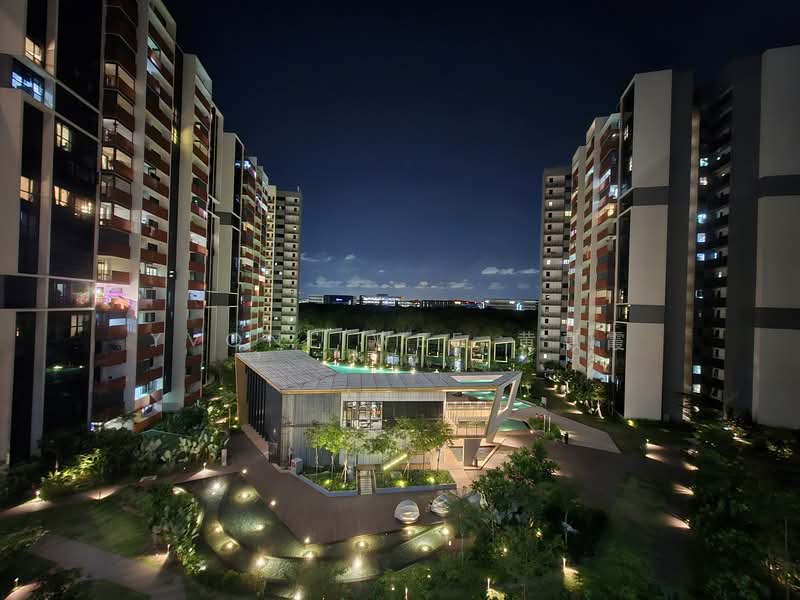 Riverfront Residences, 47 Hougang Avenue 7, 2 Bedrooms, 721 sqft, Condominium For Sale, by Yvone Wee 黄惠霞, 500142693 - Exterior - PropertyGuru.com.sg